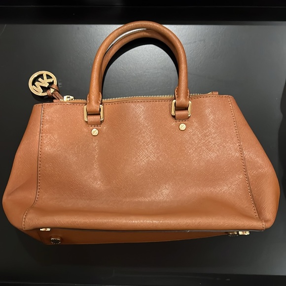 Michael Kors leather handbag - Picture 3 of 3